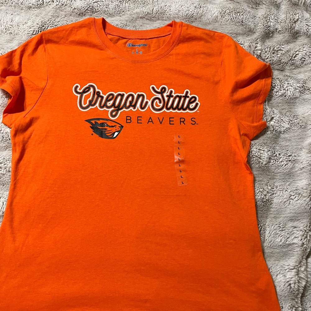 Women’s t-shirt size large